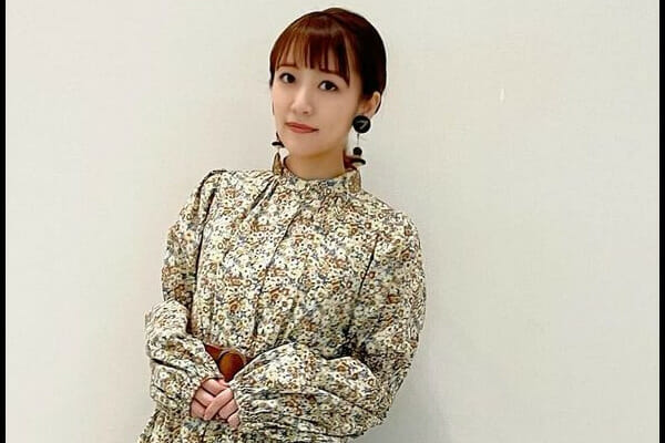 高橋みなみ旦那の年収電通